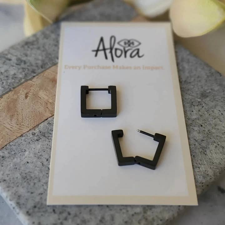 Alora Boutique Inc. - Wholesale Huggie Earrings - Kelly | Simple Square Huggie Hoop Earrings2