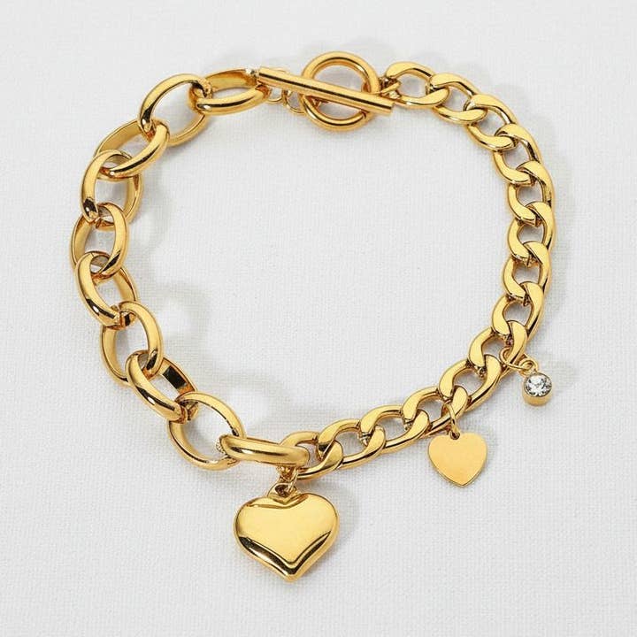 Bracelet avec Pendentif en Forme de Cœur au Design Élégant pour la vente par paperln