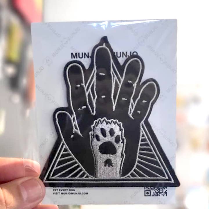 Hand & Paw Iron-On Patch for wholesale by Munjo Munjo