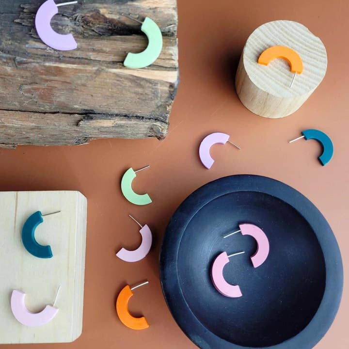 Will Sharp Jewellery – wholesale Stud/post earrings – Curve Stud Earrings