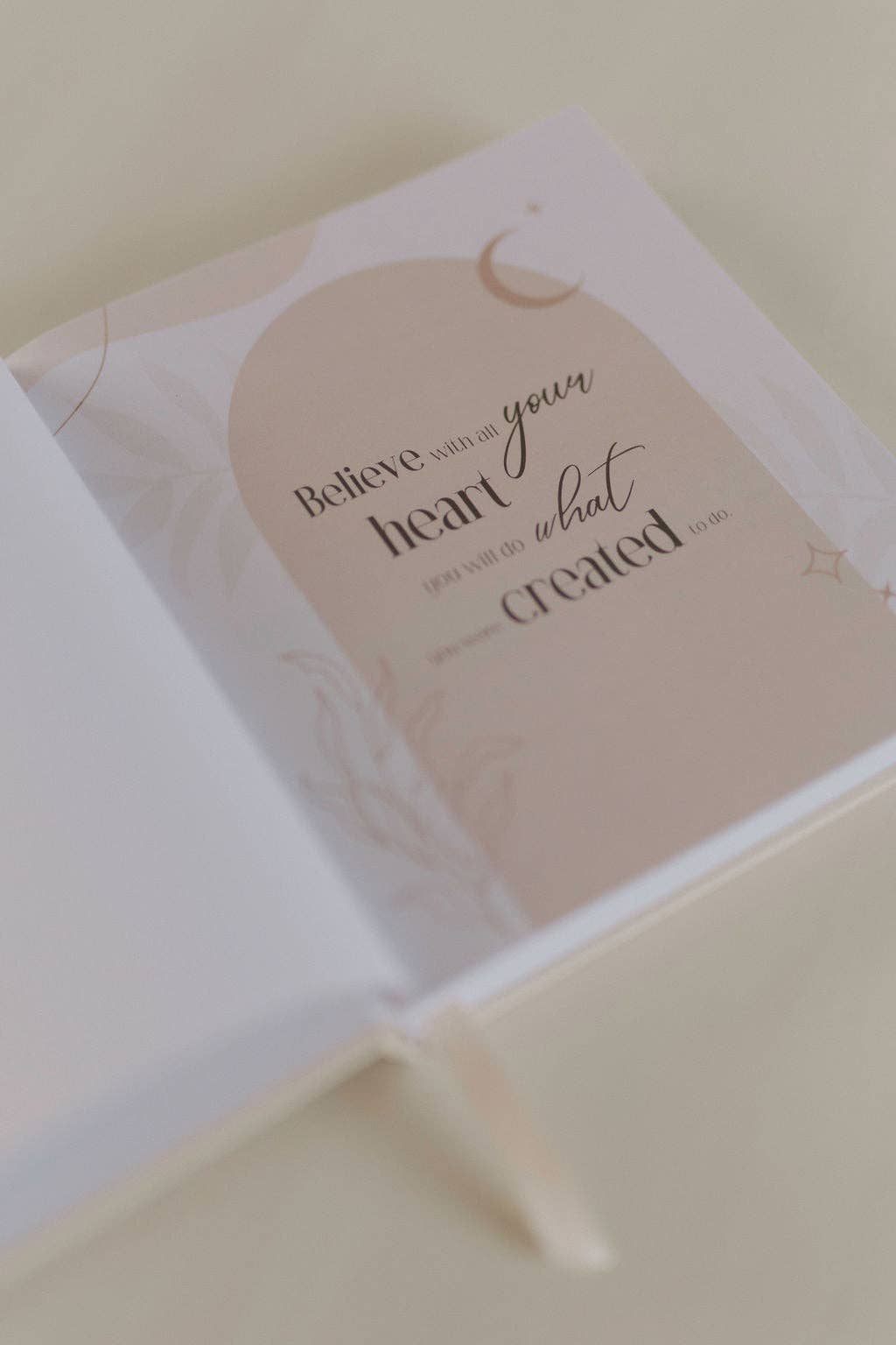 Hi Mama & Co. – wholesale Dagbok - Mamma – Hi Mama: En graviditetsdagbok2