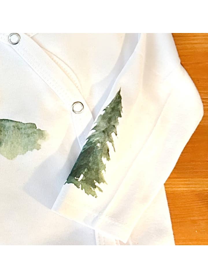 Nuvem branca Romper com Pés Bebé - Floresta Aquarela para venda a revendedores na Faire2