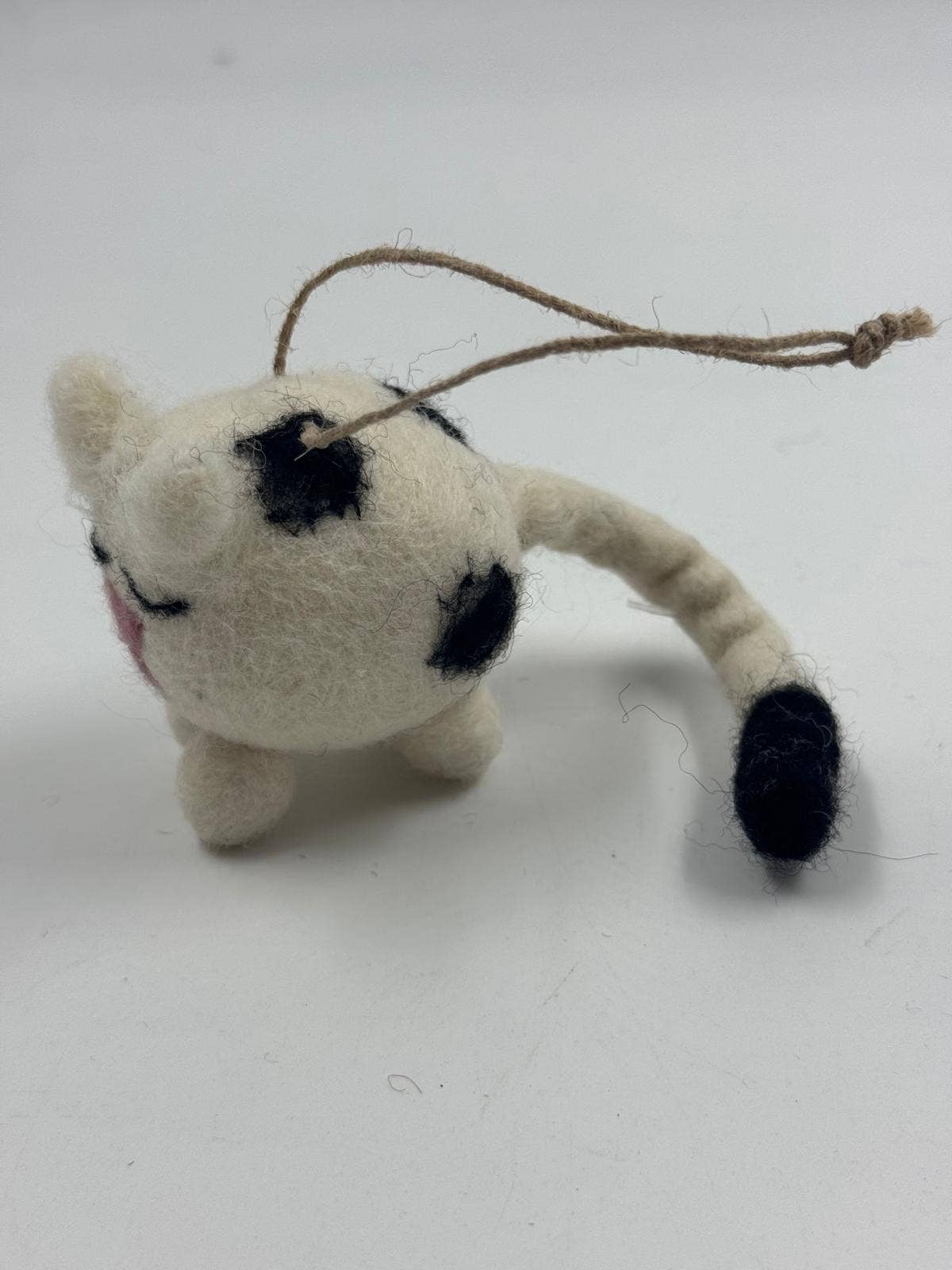 Funky Yak Ltd - Wholesale Keychain - Women's - Handmade Cute Felt White Cat Keyring  3