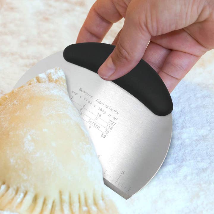 Zulay Kitchen - Wholesale Kitchen tool/gadget - Multi-purpose Stainless Steel Round Bench Scraper & Chopper2