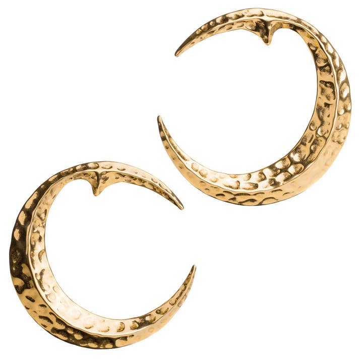 Cabides Brincos Luar em Ouro Martelado (Par) por atacado de Custom Plugs