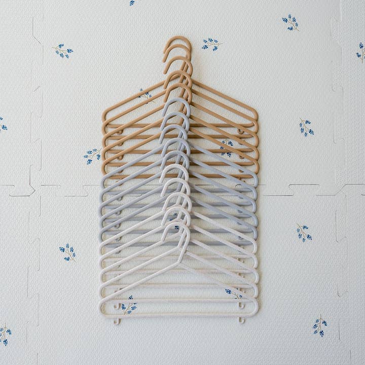 3 Sprouts - Wholesale Clothes Hangers - Kids & Baby Wheat Straw Plastic Hangers (2 Packs of 15)10