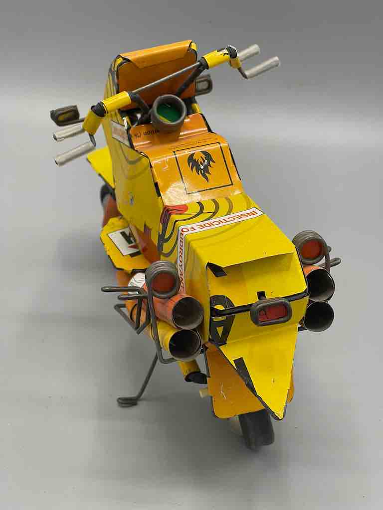 The Niger Bend - Wholesale Tafelbladdecoratie - Afrikaanse speelgoedmotorfiets van gerecycled metaal in blik - Burkina Faso11