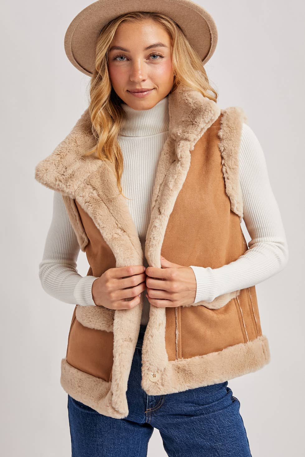 Bluivy - Wholesale Outerwear Vest - Women's - FAUX SUEDE WITH FAUX SHEARLING LINING TRIM VEST14