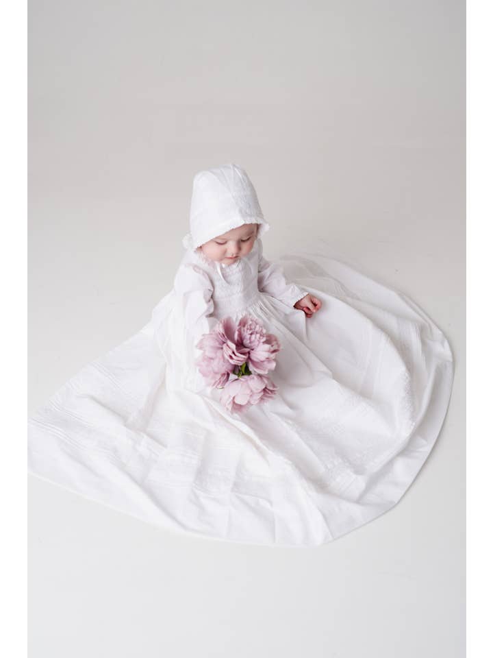 Annafie London Ltd - Wholesale Jurkset - Baby - Klassieke doopjurk met handgesmokte details voor ceremonie9