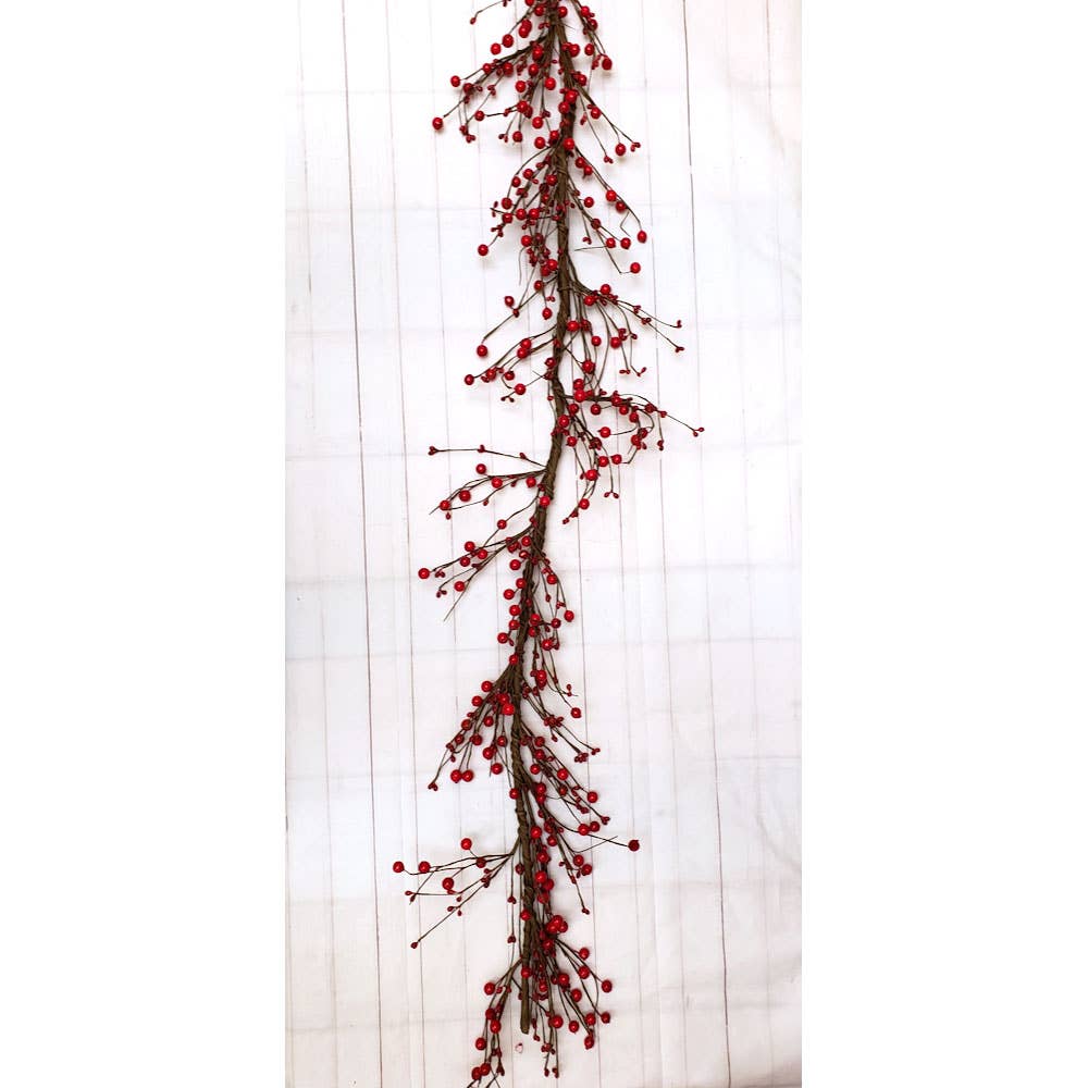A.T. Imports - Wholesale Bunting/Garland - Large And Small Red Berry Garland1