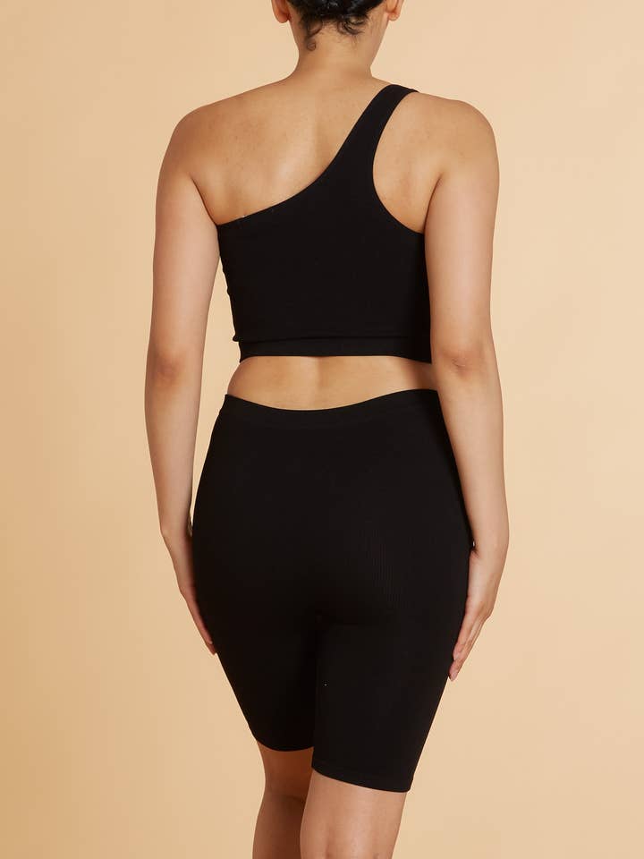 SEAMLESS ONE SHOULDER TOP & BIKER SHORTS SET (SM71860) for wholesale by Bozzolo