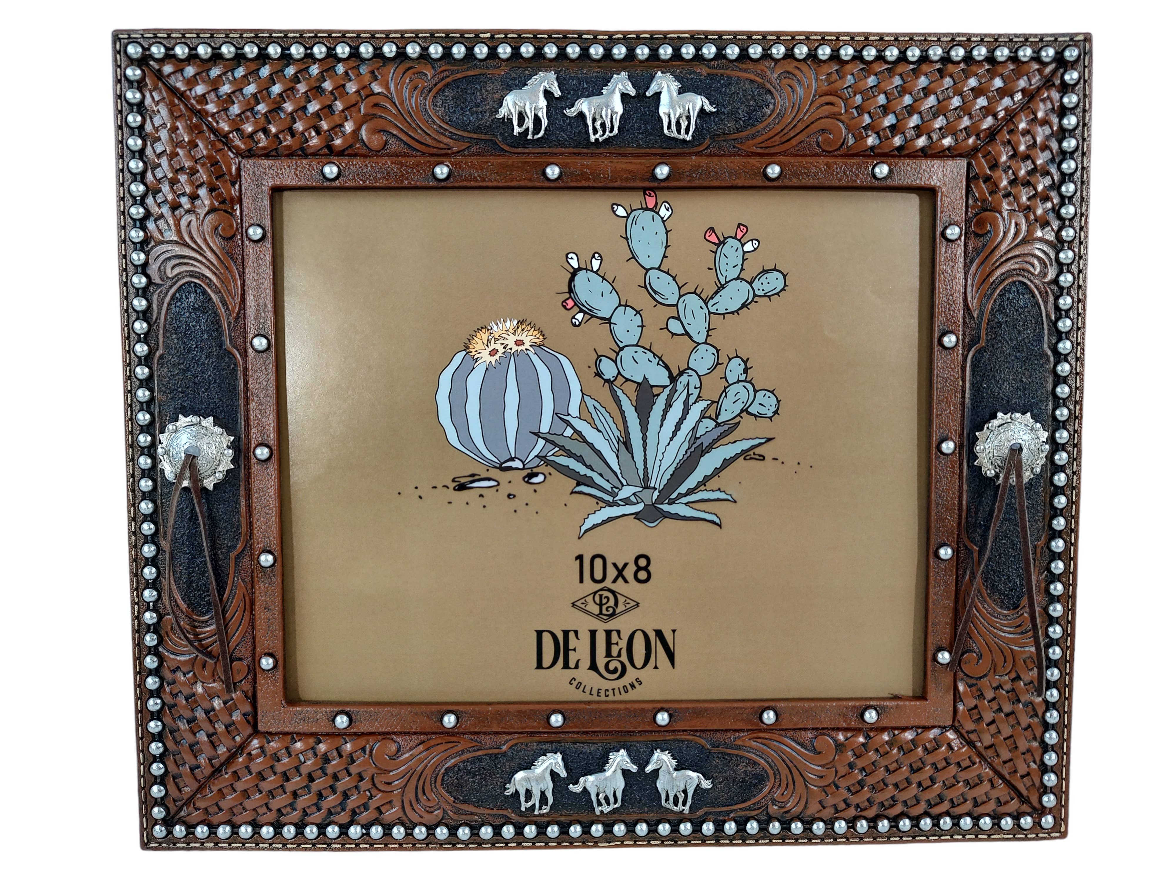 De Leon Collections - Vente Cadres photos - Cadre photo 10” x 8” en similicuir avec conchos western et chevaux0
