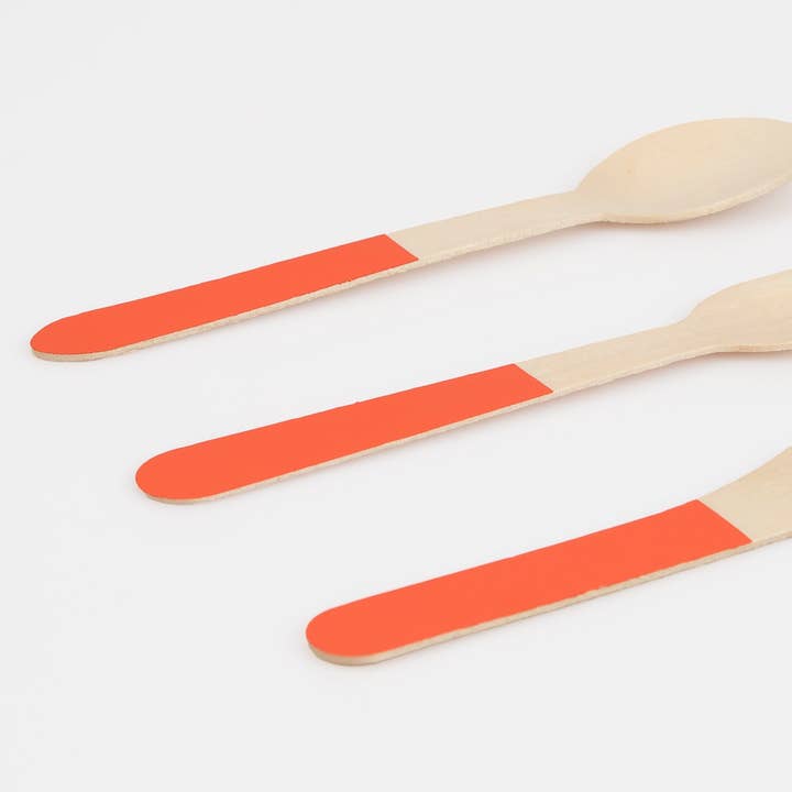 Meri Meri - Wholesale Assorted Cutlery Set - Tomato Red Wooden Cutlery Set2