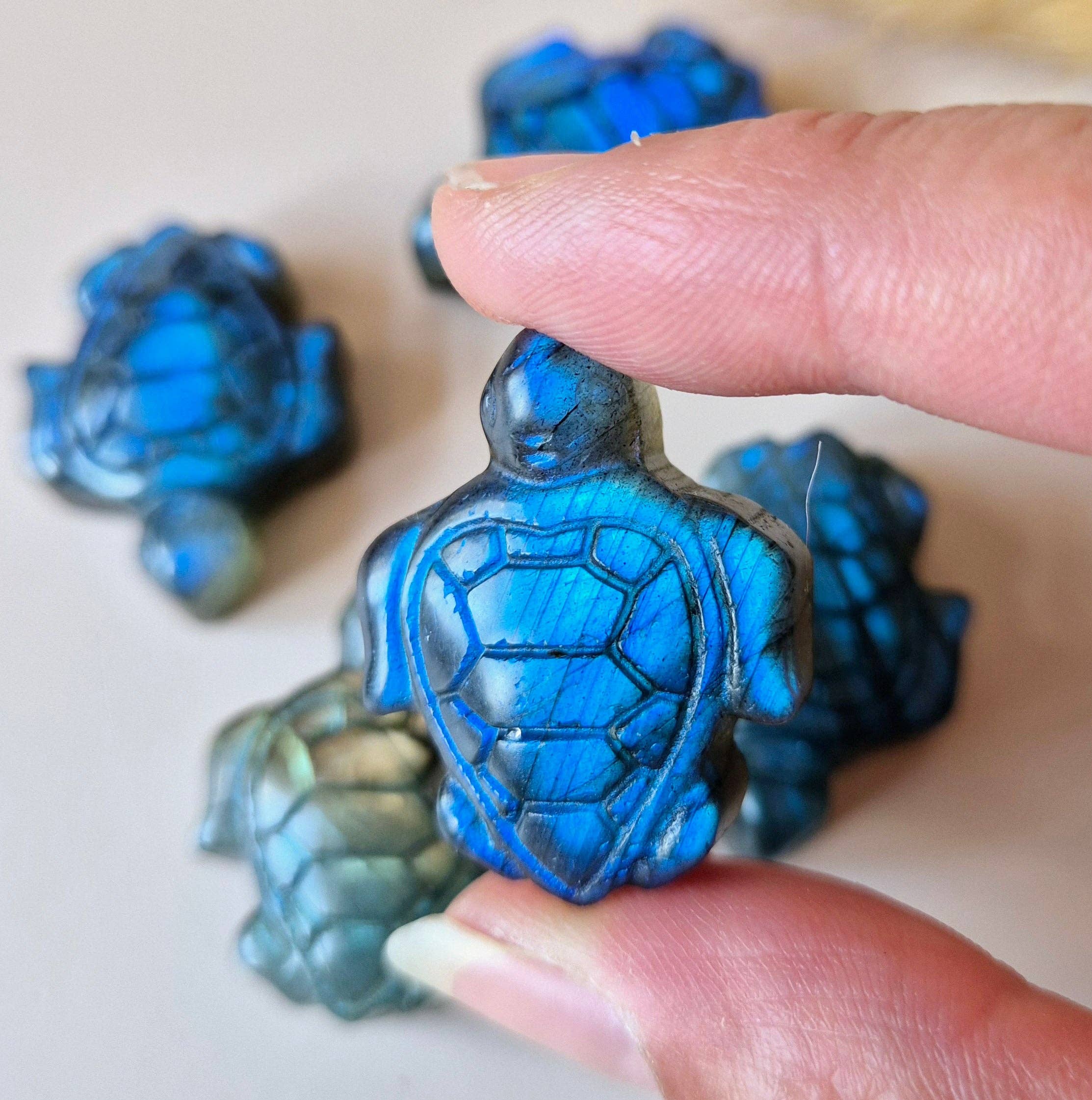 Moonlight Gemstones - Wholesale Spiritual Stone/Crystal - Labradorite Turtle – Gemstone Carving (3cm)2