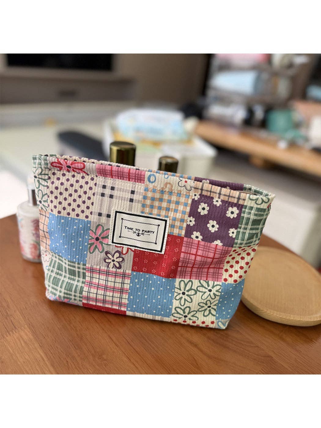 Floral Cosbai - Portable Patchwork Travel Makeup Bag for wholesale on Faire2