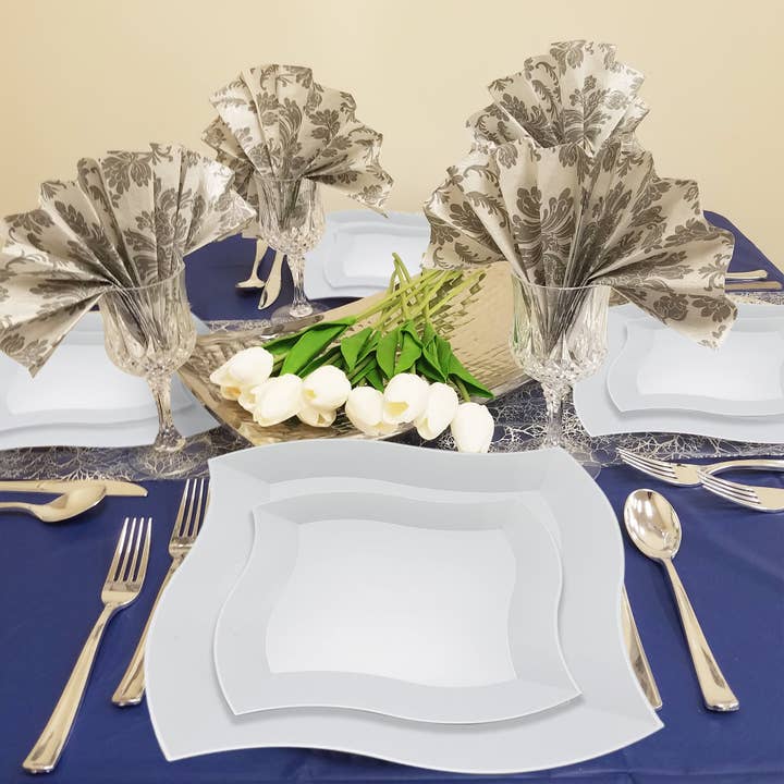 Smarty had a Party - Wholesale Disposable plate - 10" White Wave Plastic Dinner Plates - 120 pcs8