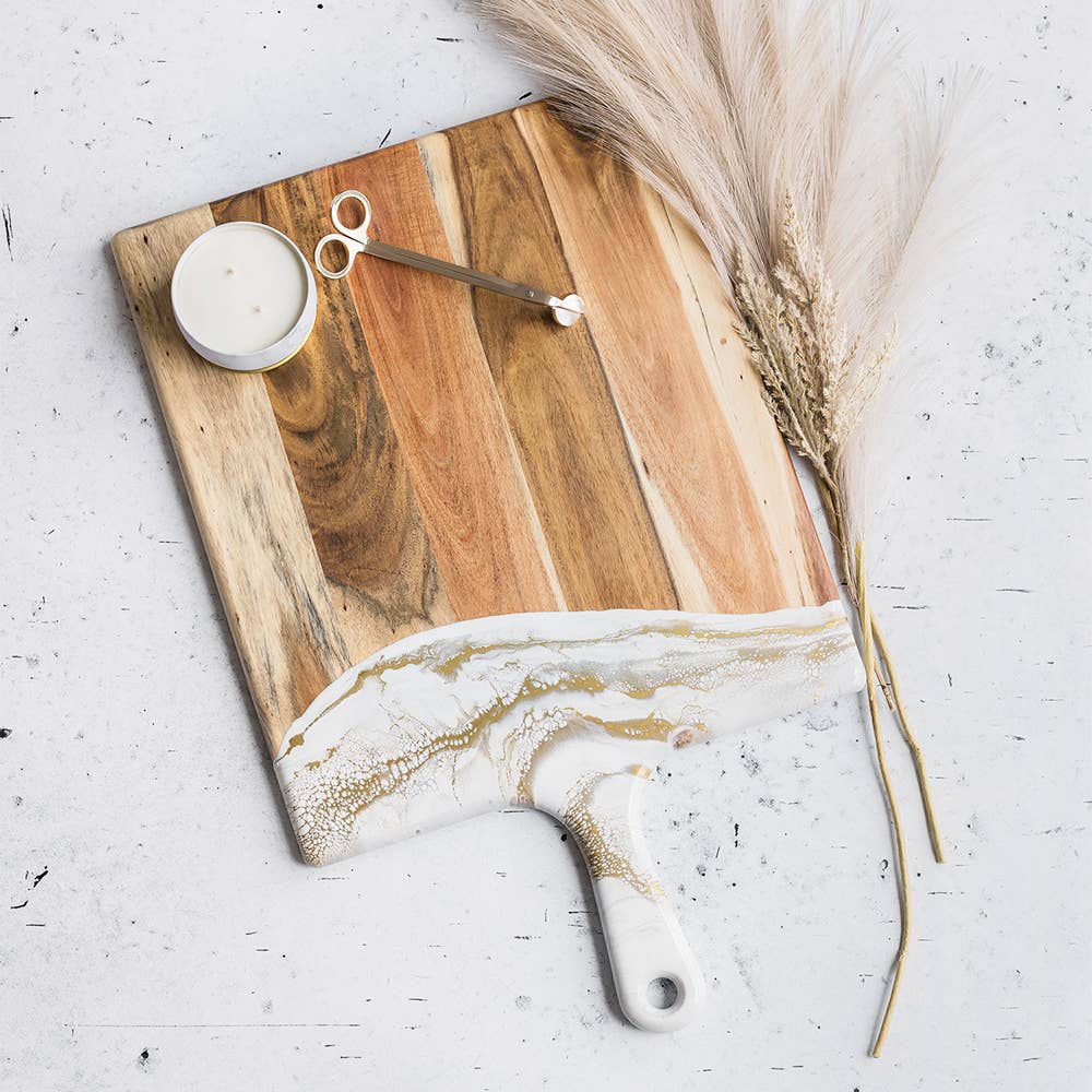 Lynn & Liana Designs – wholesale Ostbräda – Extra stor ost- och charkbricka i akaciaträ och resin 38 x 61 cm utan tull1