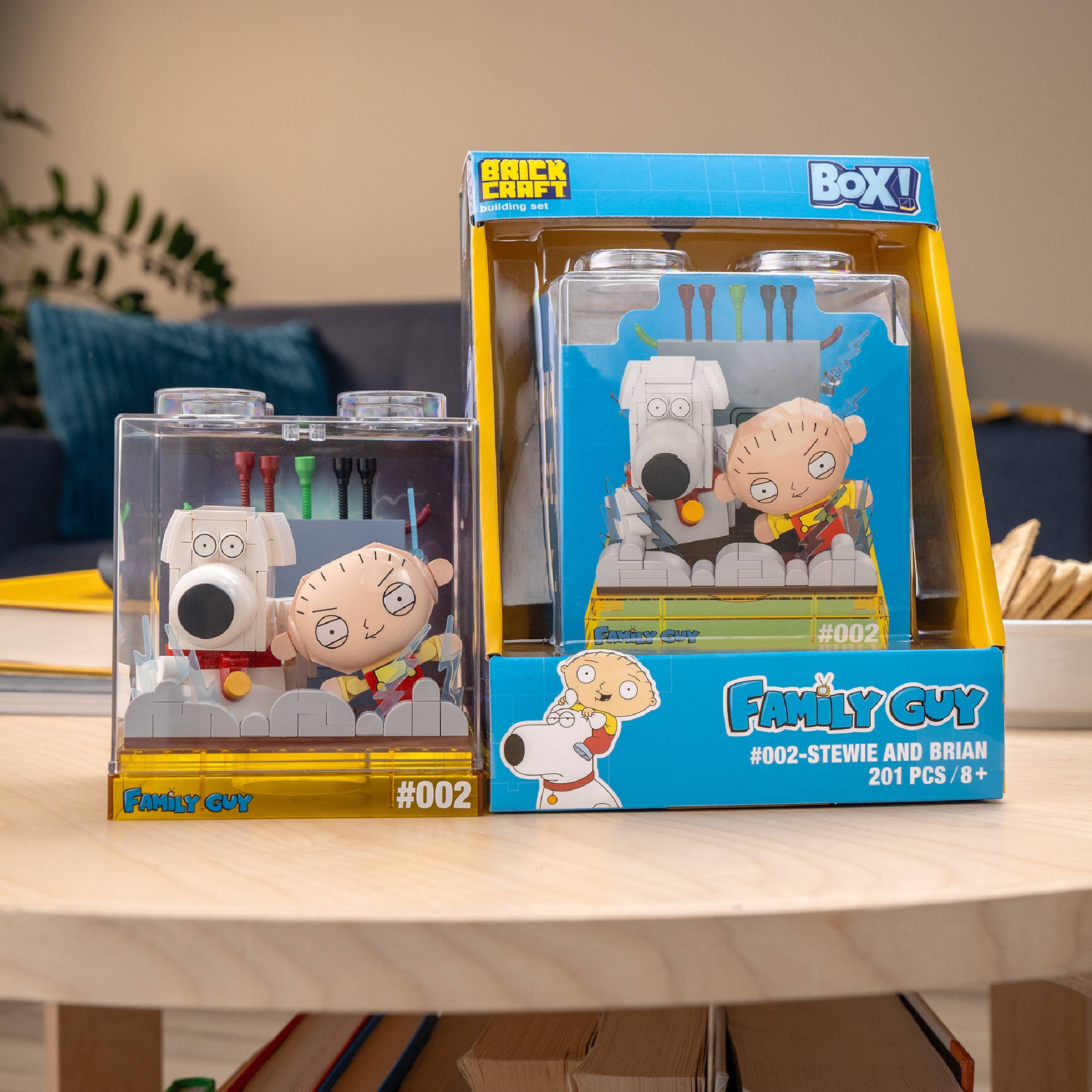 Brickcraft - Wholesale Building Set - Kids - Family Guy Stewie & Brian Box! Collectible Display Cube8