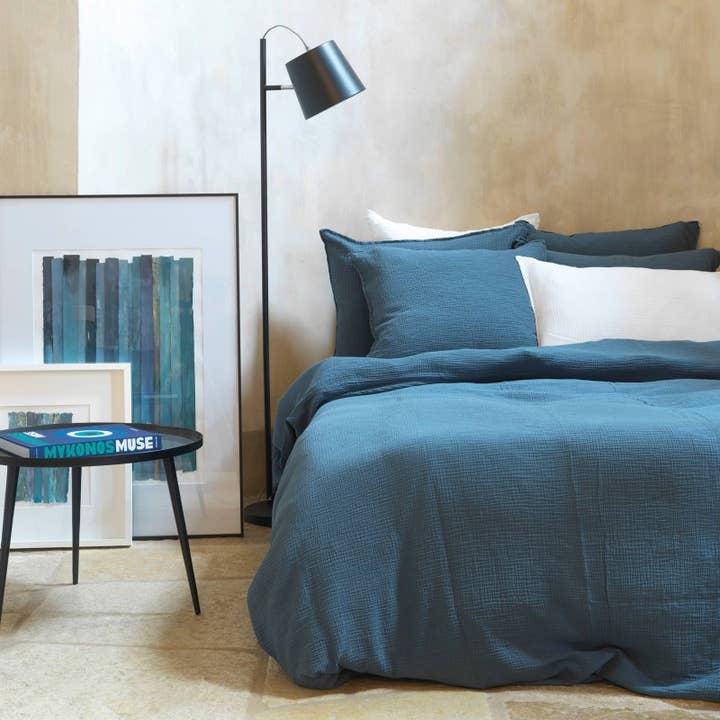 Housse de couette en gaze de coton Bleu orage pour la vente par Maison d'été