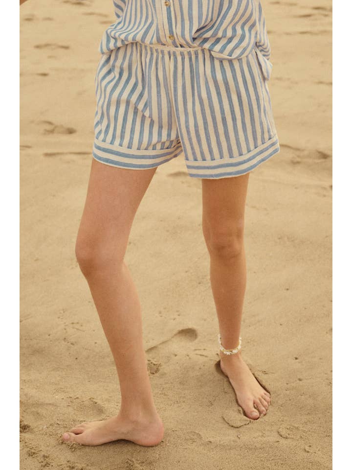 Promesa USA - Wholesale Shorts - Women's - Striped Loose-Fit Wide-Leg Paperbag Shorts
