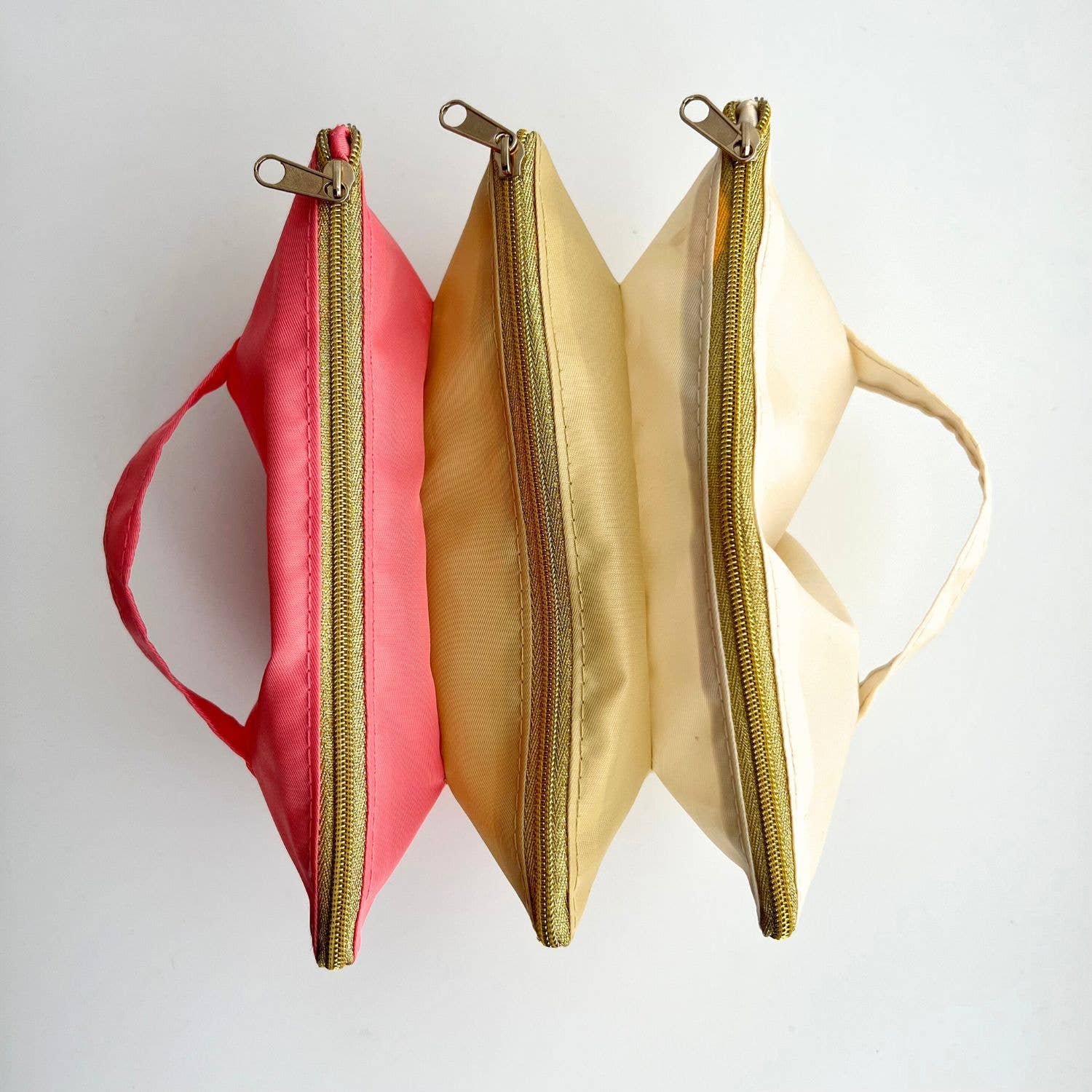 Tiny Gift Society – wholesale Sminkväska – Accordion kosmetikväska | resefodral | pennfodral för smink3