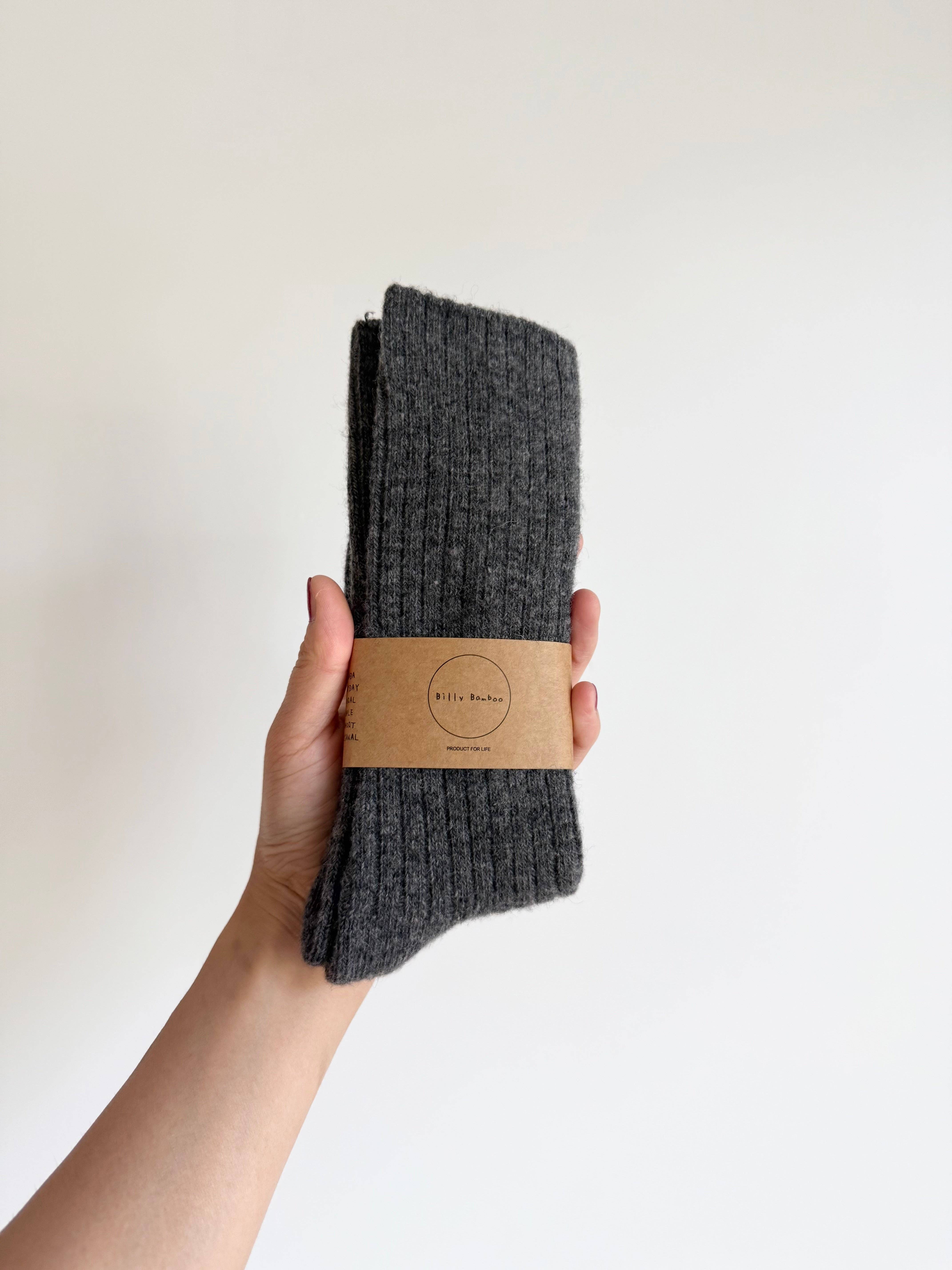 Billy Bamboo - Wholesale Socks - Women's - ICELAND WOOL HIGH SOCKS2