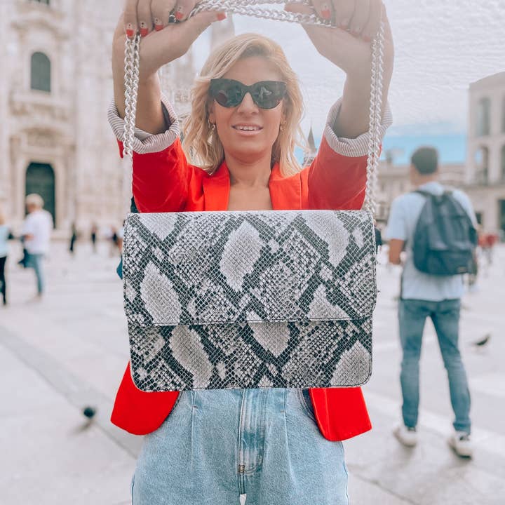 Christina Christi - Wholesale Crossbody Bag - Women's - Handmade Leather Crossbody Bag - Day n Night - Shoulder Bag5