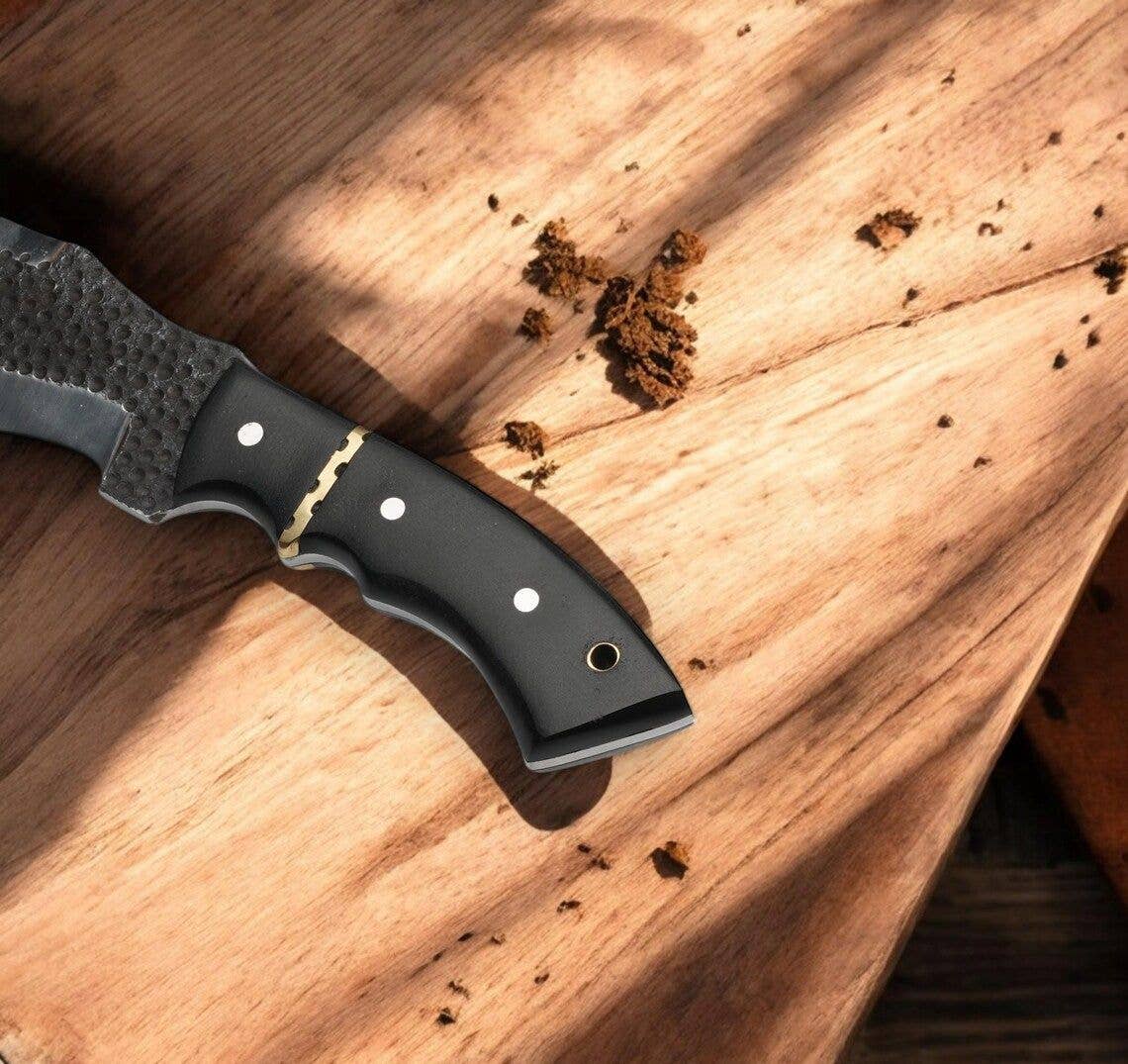 Deer Edge - Wholesale Pocket Knife/Holder - Handmade Damascus Steel Bushcraft Knife Perfect for Outdoor3