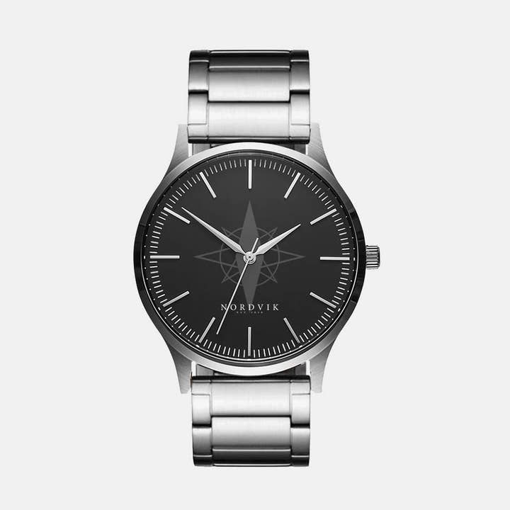 Polar Armbanduhr in gebürstetem Silber mit minimalistischem Zifferblatt für den Großhandel von Nordvik Watches