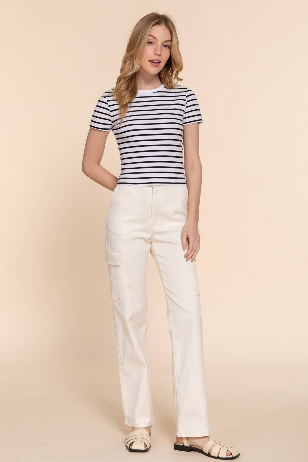 Active Basic | Active USA - Vendita all'ingrosso Top in maglia - Donna - Top a righe in cotone a costine con maniche corte e collo rotondo11