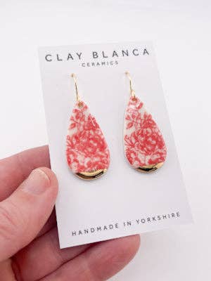 Godisröda Kina Tårdroppe Dinglar med guldtopp för wholesale av Clay Blanca