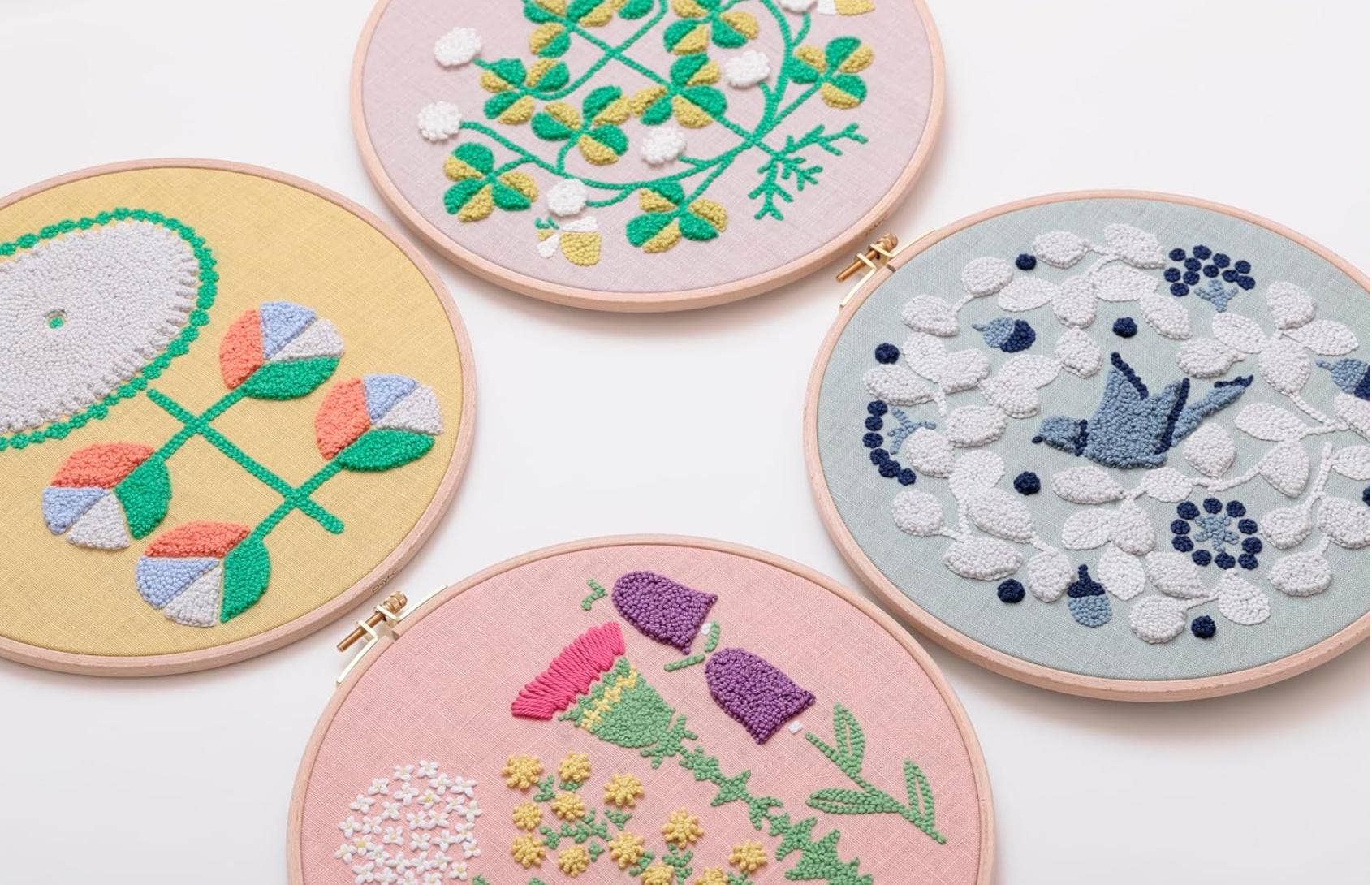 「FUNJI」In Japan - Wholesale Embroidery/Cross Stitch Supplies - Punch Needle Kit: Japanese Floral Embroidery Art - DIY Craft2