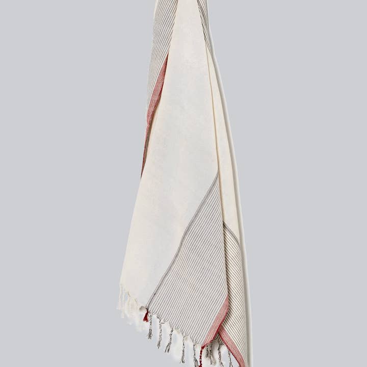 HOME & LOFT – Großhandel Badehandtuch – Ivory Cherry Tribeca Handtuch2