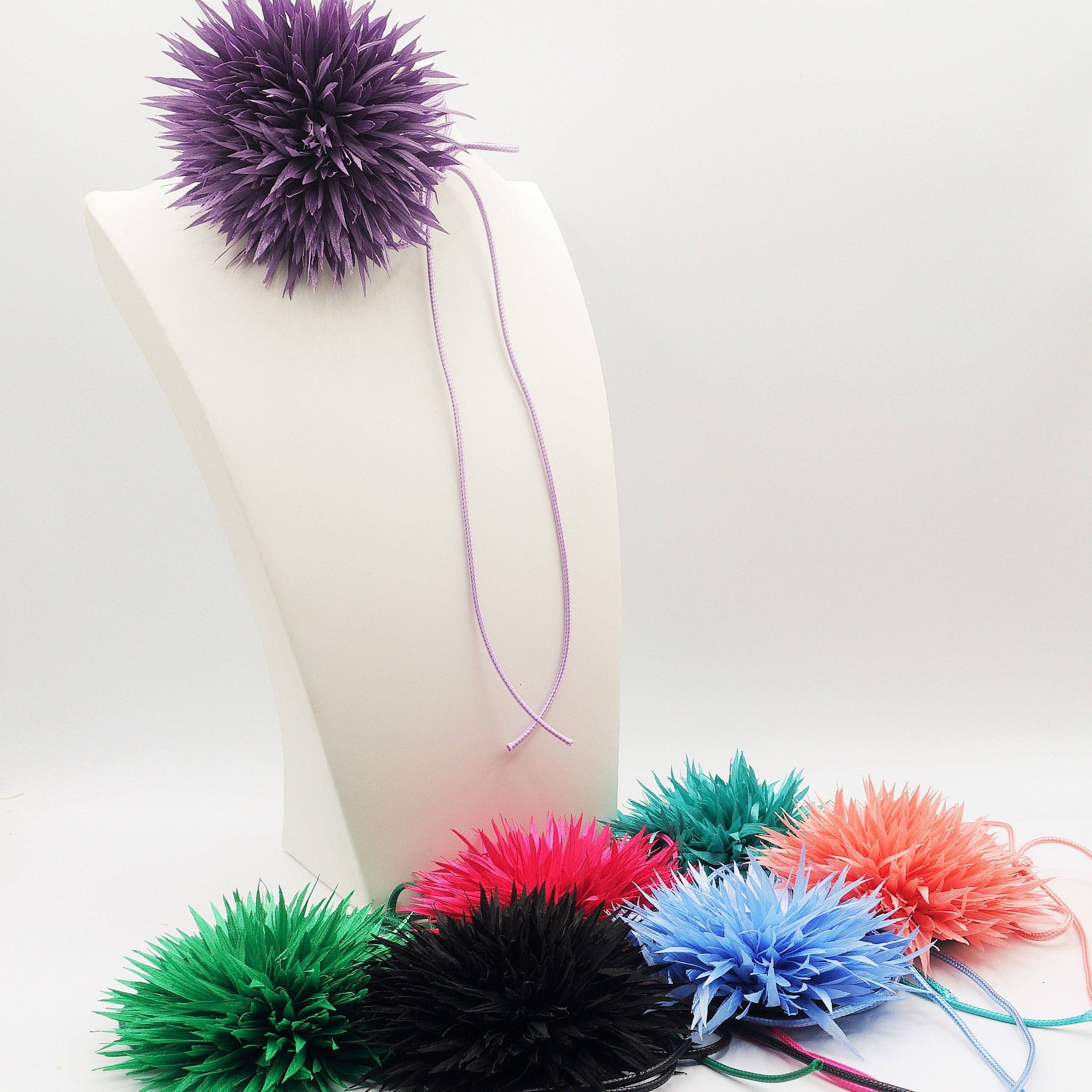 Daemon srls - Vente Collier de perles - SIVIGLIA - Collier avec maxi fleur en organza et cordon14