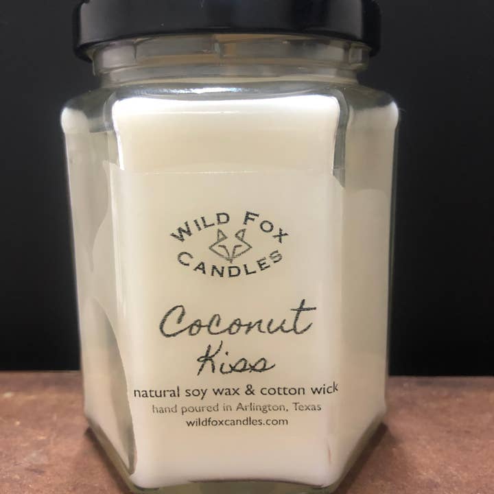 Bougie Kiss à pour la vente par Wild Fox Candles