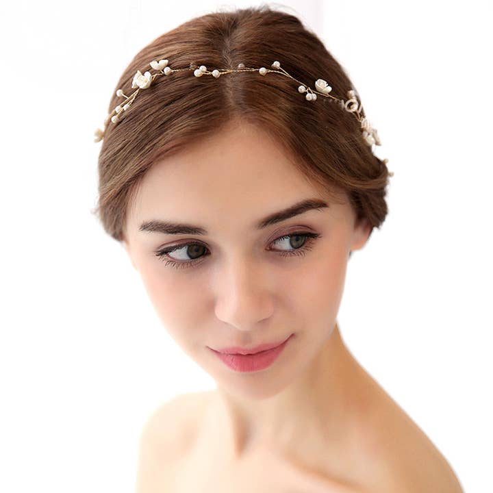 LanLivia - Venta al por mayor Conjunto de accesorios para el pelo - Mujer - Romántica enredadera de pelo de novia con flores blancas de nácar hecha a mano