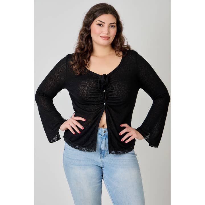 TOP IN MAGLIA TAGLIA FORTE CON MANICHE A CAMPANA LUNGHE, SPACCO FRONTALE E BORDO IN PIZZO per la vendita all'ingrosso da parte di Curve Market