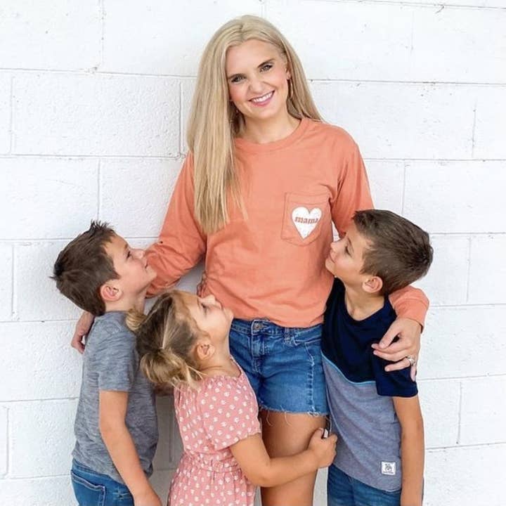 BOLSO DE MANGA COMPRIDA MAMA - CAMISA FEMININA DE TERRACOTA por atacado de Ice Cream Life