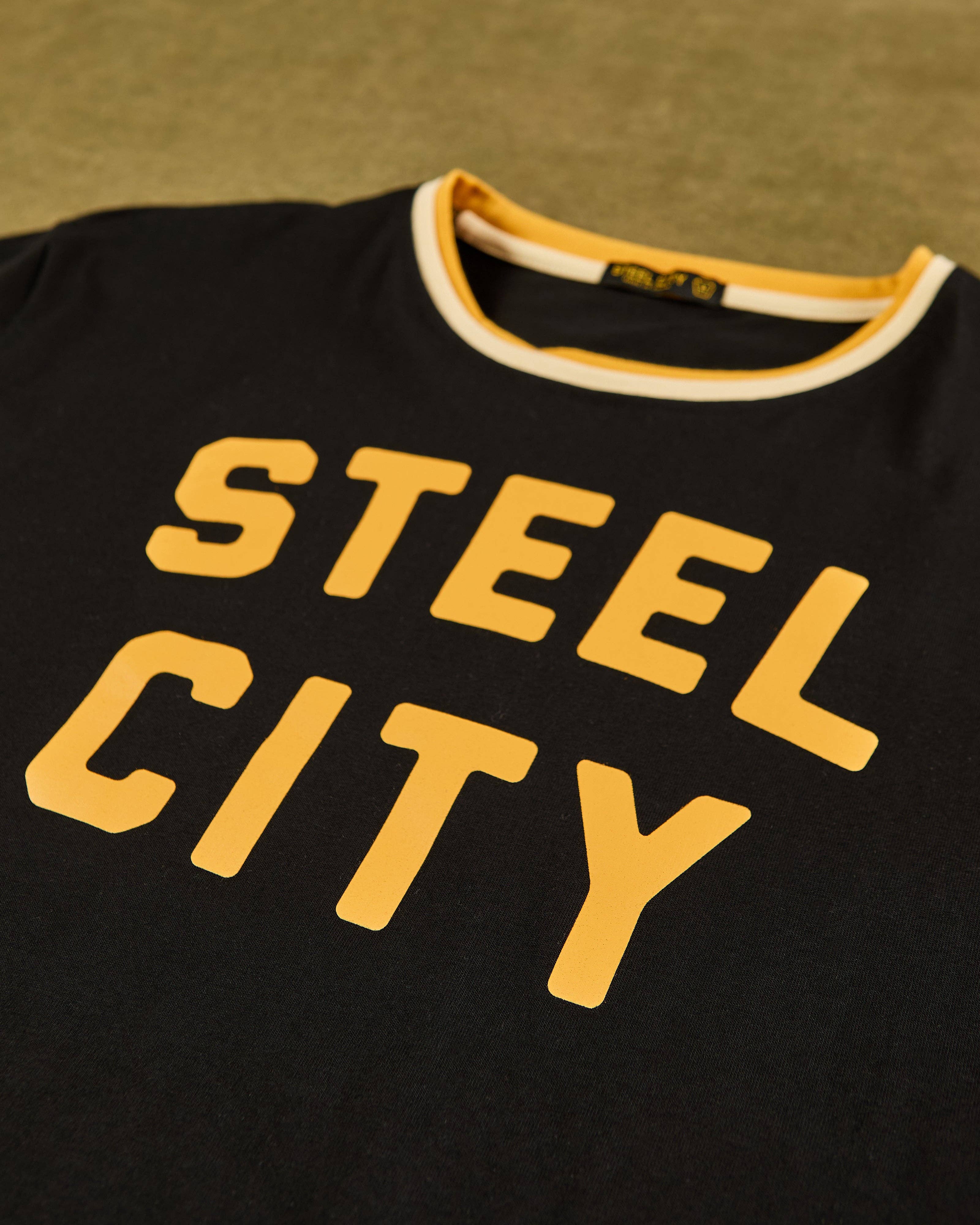 Schwarz Logo Parker für den Großhandel auf Faire3