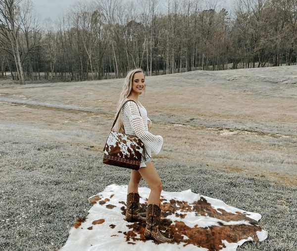 Texas Western Cowhide Bags and More - Vente Sac porté épaule – femme - Sac en cuir cousu croisé en peau de vache style cowgirl couture1