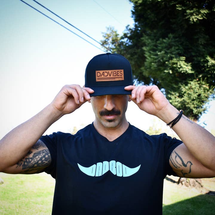 Dadbod Apparel - Wholesale Flat Brim Cap - Men's - DadVibes Classic - Snapback (Black)