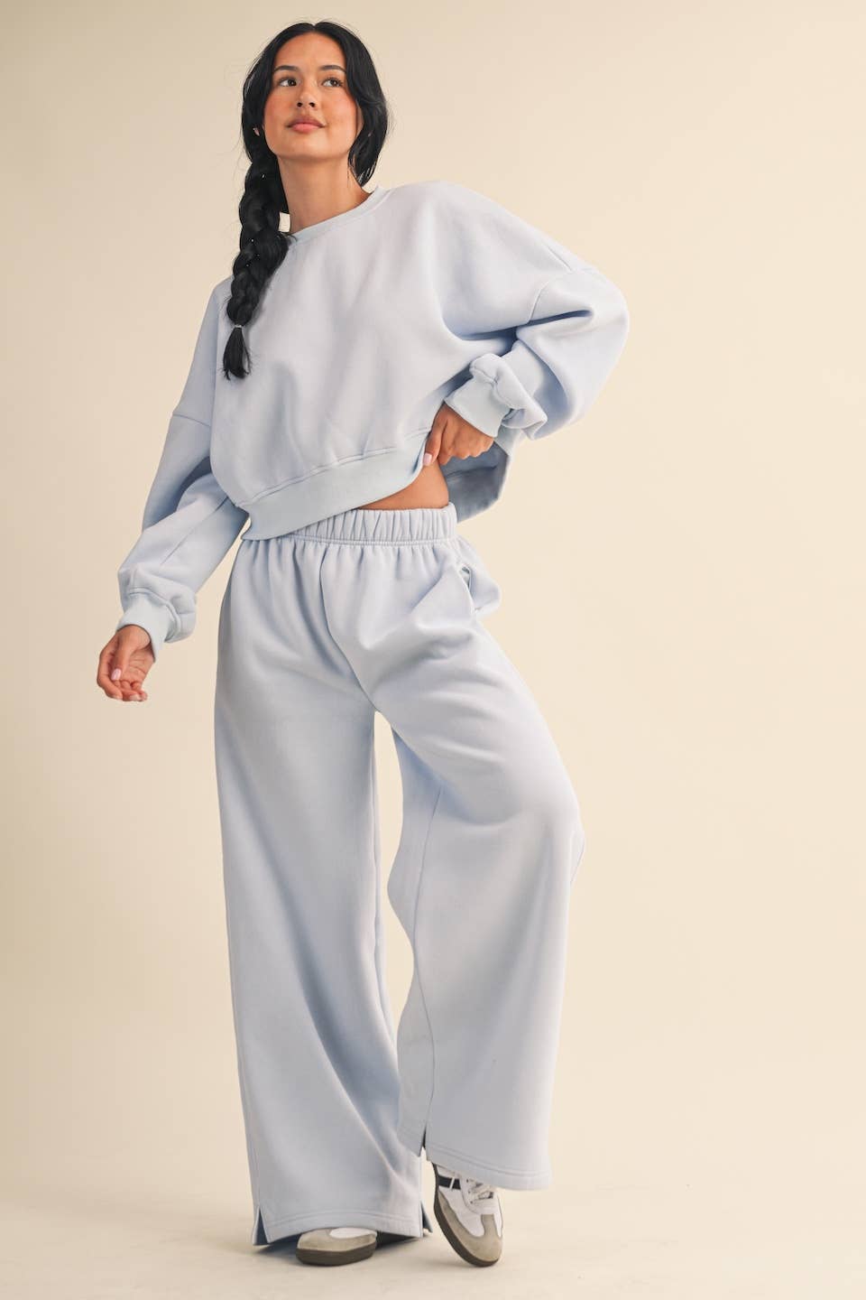 KIMBERLY C - Wholesale Sweatshirt - Women's - Cozy Fleece Oversized Crewneck Sweatshirt2