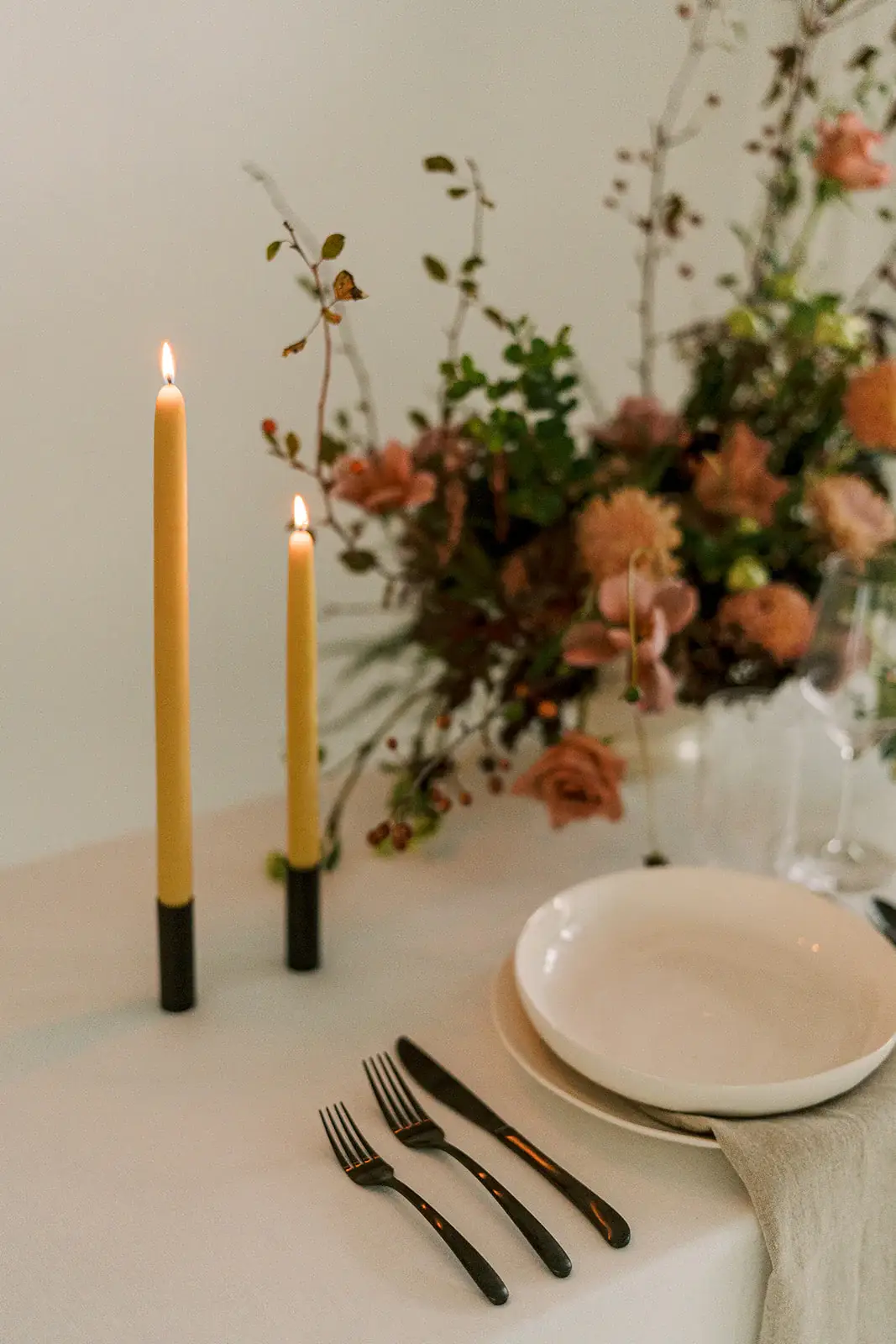 Mo&Co Home - Wholesale Tapered Candle/Candlestick - 100% Beeswax Dipped Taper Candles | All Natural, Handmade18