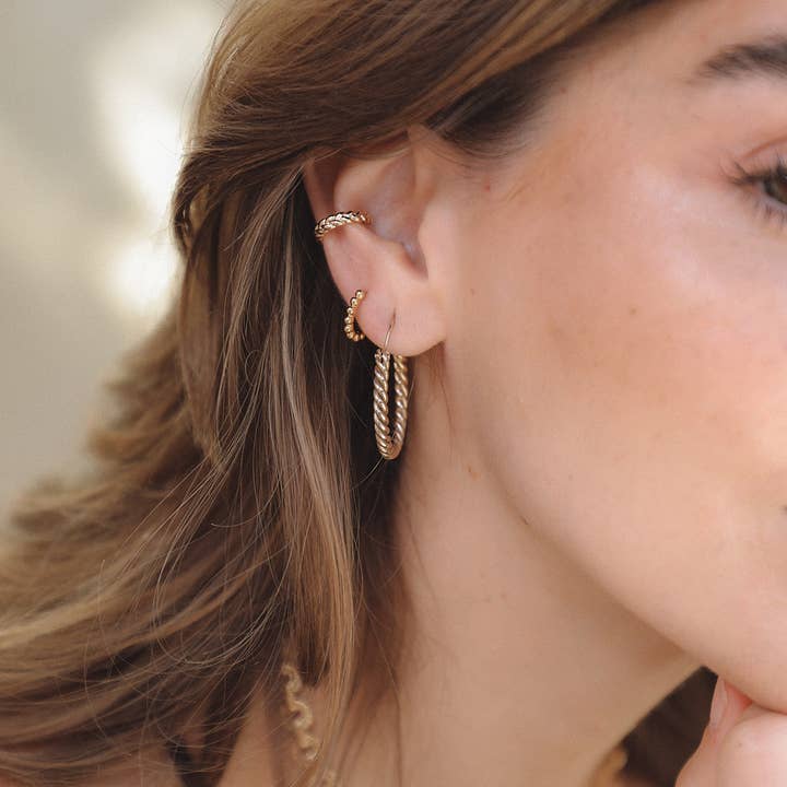 Waekura - Wholesale Huggie Earrings - Ball base3