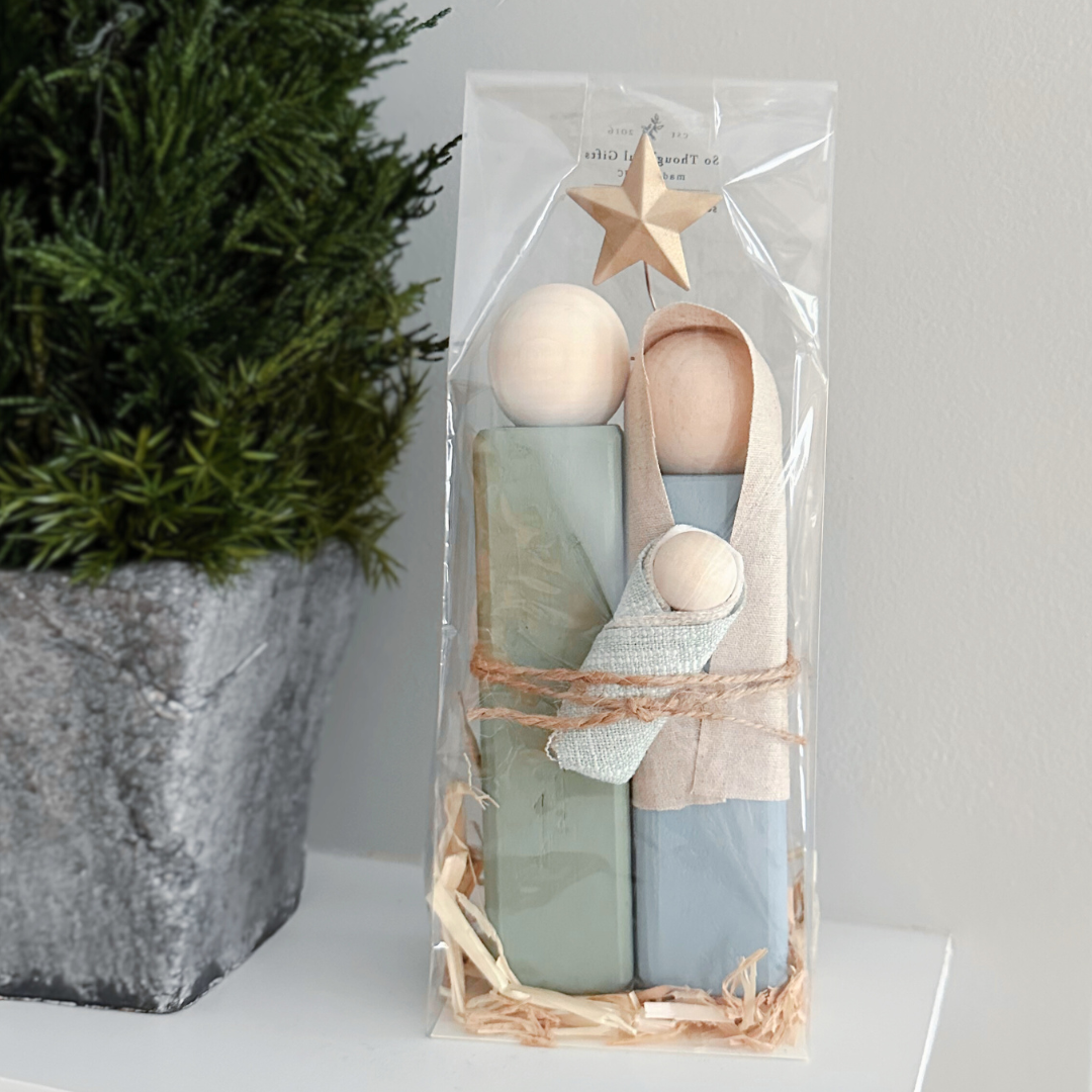So Thoughtful Gifts - Wholesale Christmas Decoration - Simple Wooden Nativity Set | Hand-painted | Gift Wrapped5