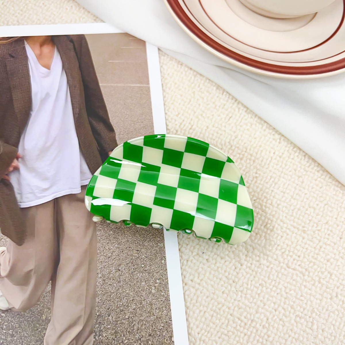 ACCITY - Wholesale Hair Clip - Women's - Checkerboard Hair Claw – Candy Color Acetate Look_CWMM1008413