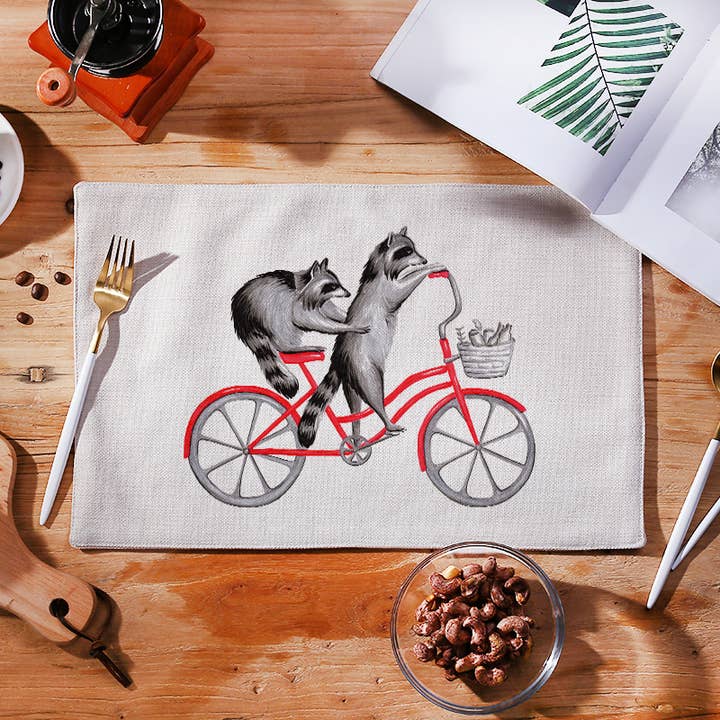 Study Room - Vente Sets de table - Napperon raton laveur sur vélo, linge de table