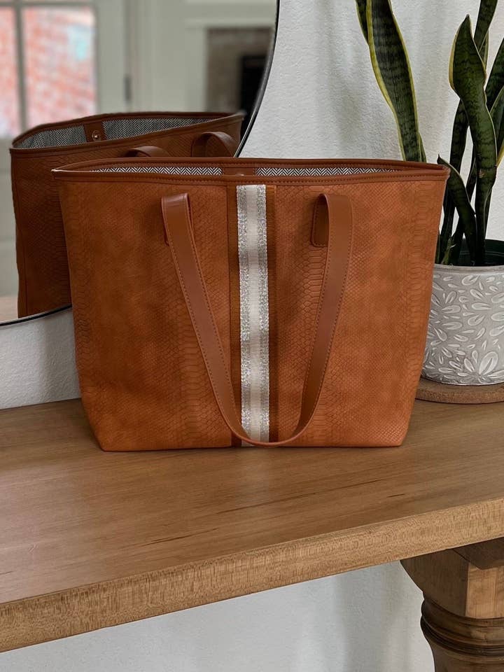 kira Tote for wholesale by Threaded Pear