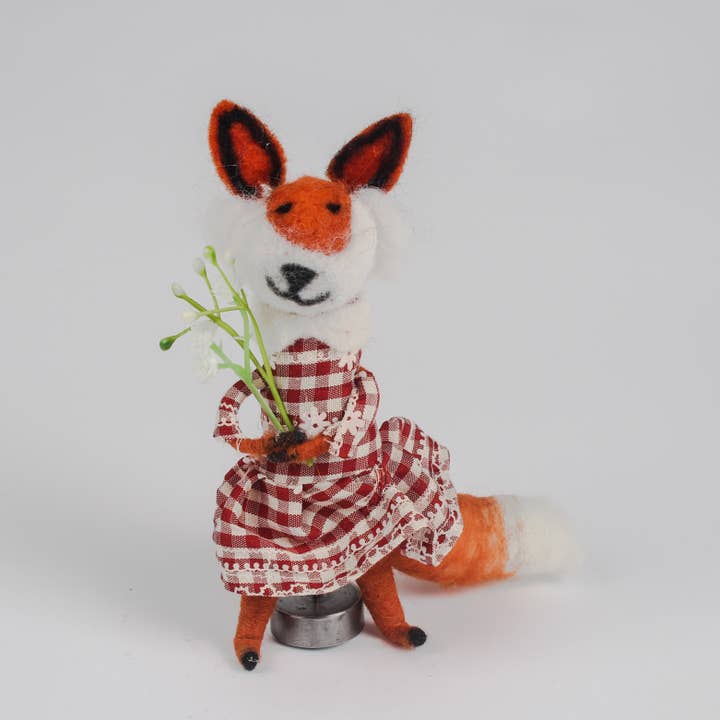 Renard en feutre en robe pour la vente par Originals International Ltd
