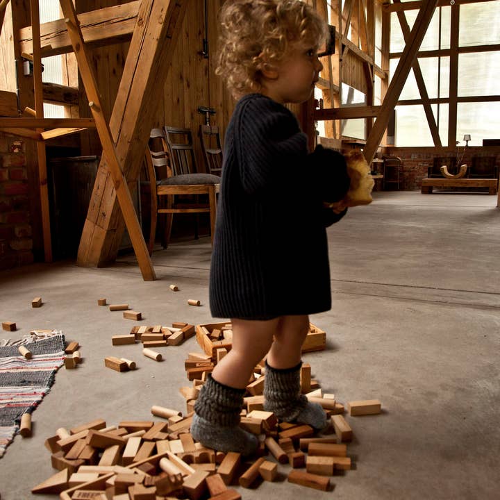 Wooden Story - Venta al por mayor Juguete de bloques - Niños y bebés - Bloques naturales en bandeja XL - 63 uds